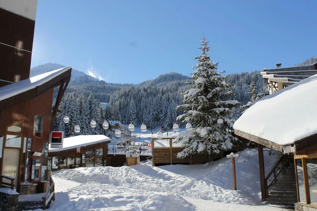 Residence Grand Bois A1118 Cles Blanches La Tania Apartment